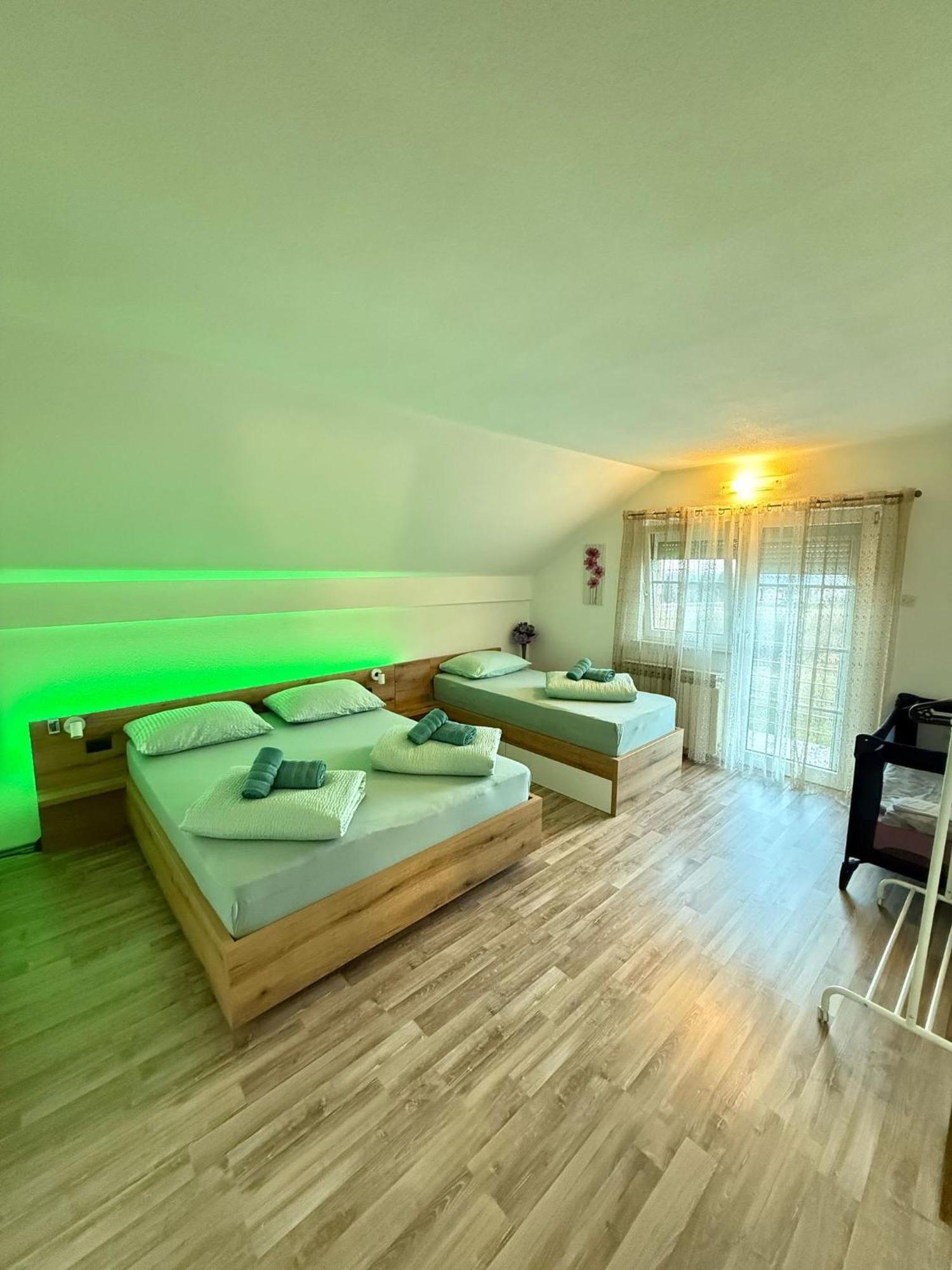 Apartments Marija Vrelo Koreničko 外观 照片