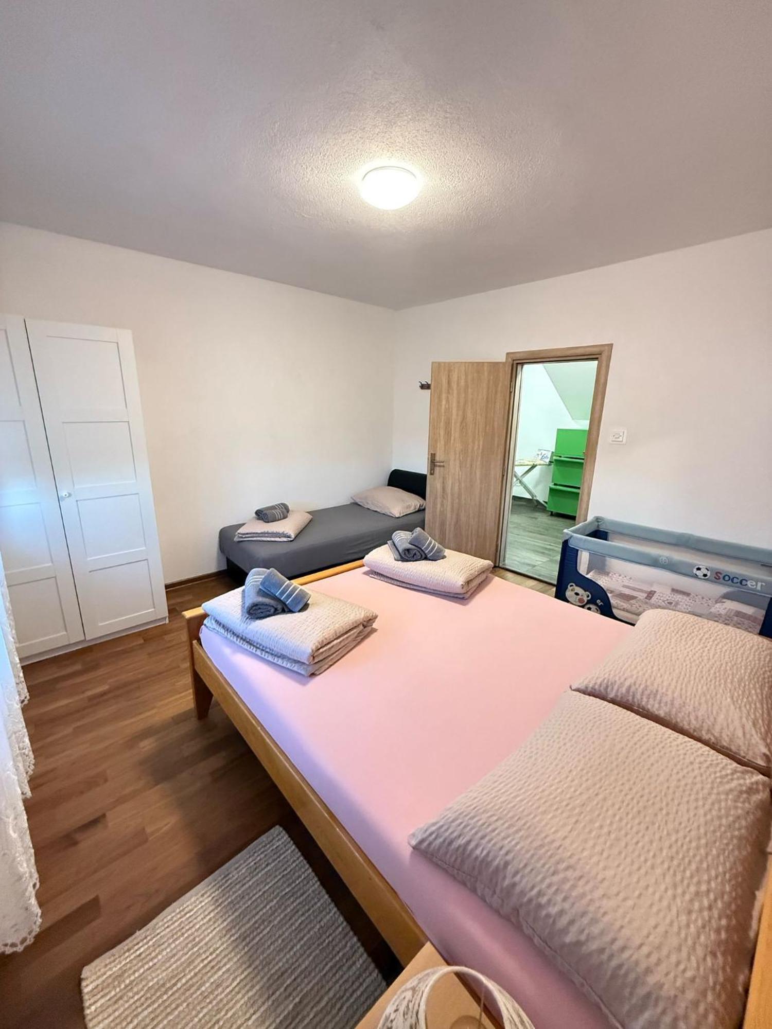 Apartments Marija Vrelo Koreničko 外观 照片